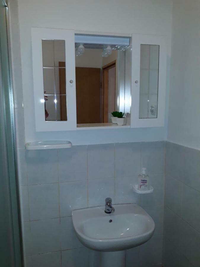 Studio Apartman & Rooms No1 Zara Esterno foto