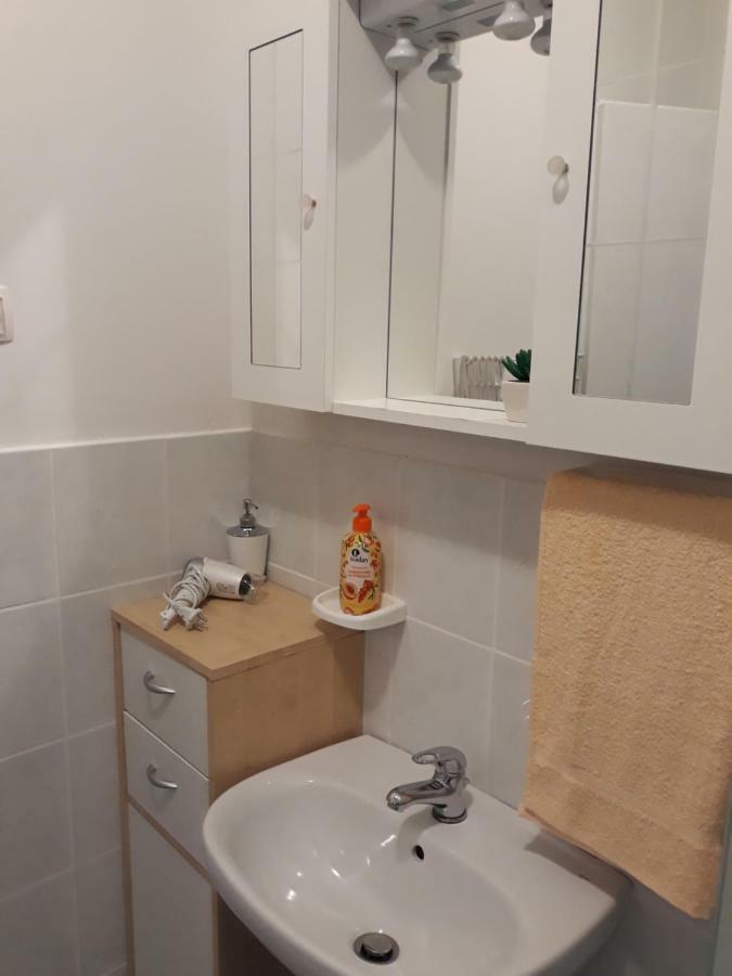 Studio Apartman & Rooms No1 Zara Esterno foto